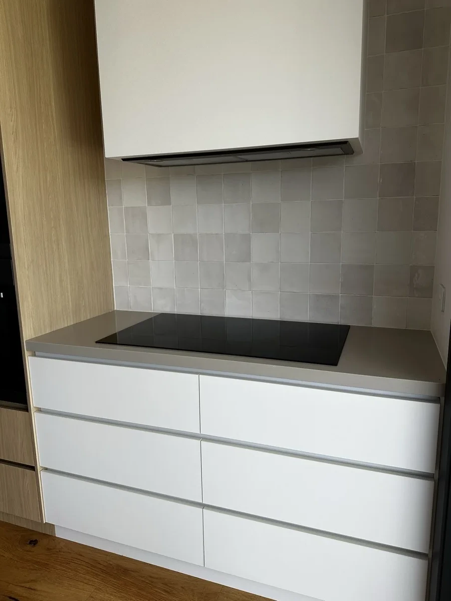 Cleaned kitchen rangehood and cooktop Perth oven cleaning service